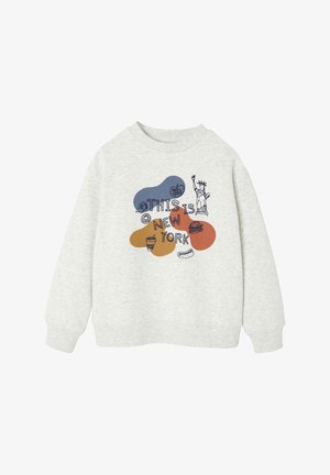 Hellgrau Sweatshirt mit einem Druckdesign, blauen und orangefarbenen Formen, dem Text "DAS IST NEW YORK" und Illustrationen der Freiheitsstatue sowie Lebensmittel.