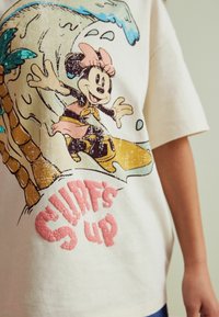 Next MINNIE MOUSE - Printtipaita - cream