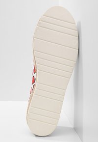 Love Moschino Espadrilles - white