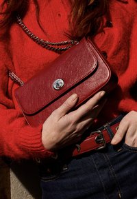 nat & nin GRACE - Torba preko tijela - brick red