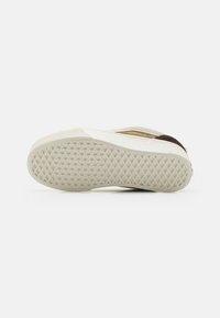 Vans KNU STACK - Skate shoes - gothic/olive