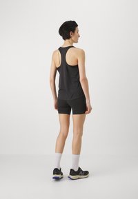 New Balance SLEEK POCKET HIGH RISE SHORT - Leggings - black