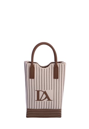 Bolsa tote a rayas verticales beige y marrón con asas de cuero marrón y un gran logo "DA" en el centro delantero.
