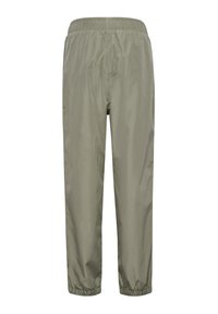Letvægts olivengrønne bukser med elastisk talje og sammenrullede manchetter. Glat tekstur, afslappet pasform, ingen synlige lommer eller lukninger.