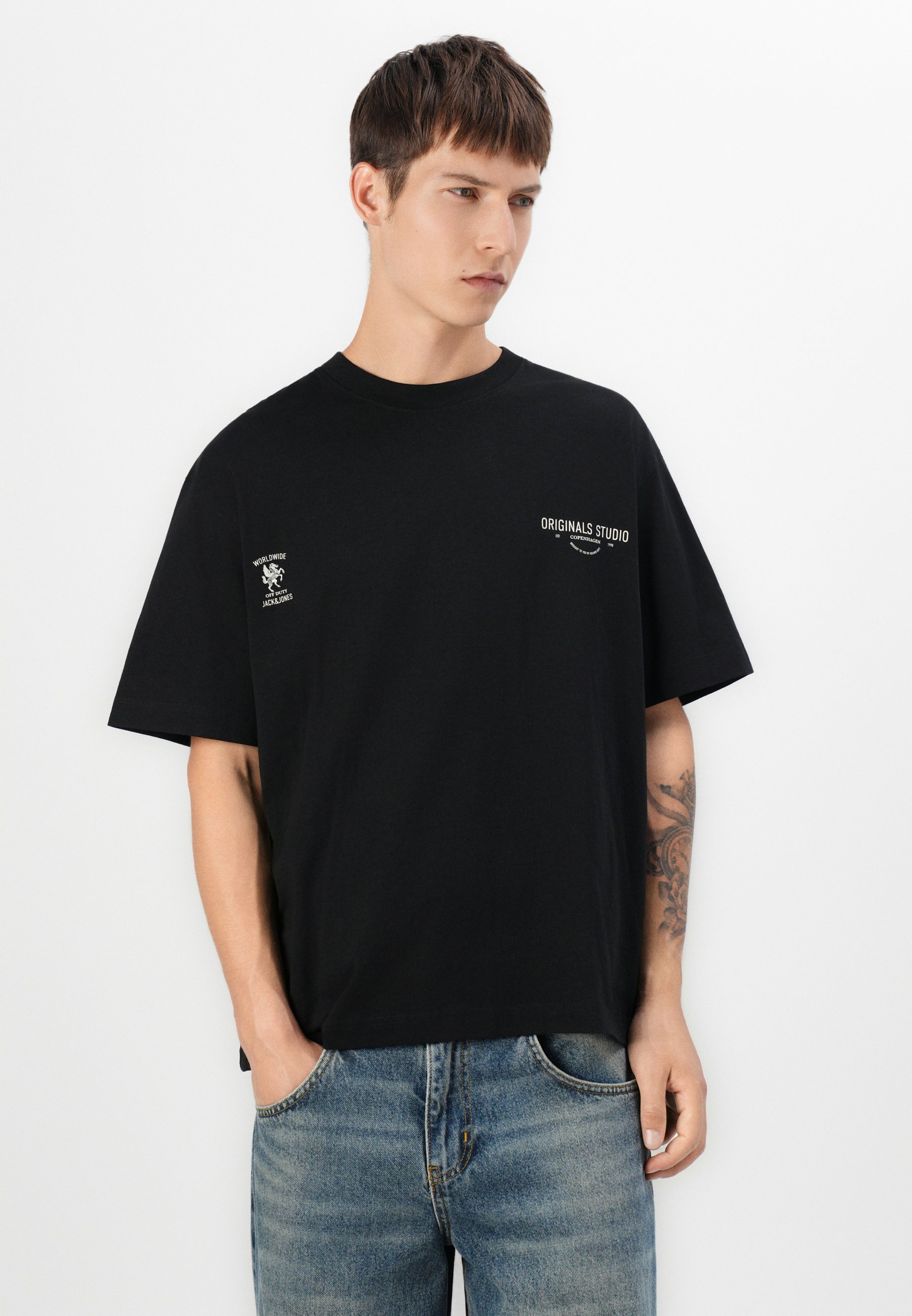 Jack & Jones JORCAMBRIDGE EMBLEM BACK TEE - Print T-shirt - black