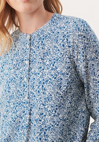 Part Two ANVI  - Maglietta a manica lunga - blue opal mini print