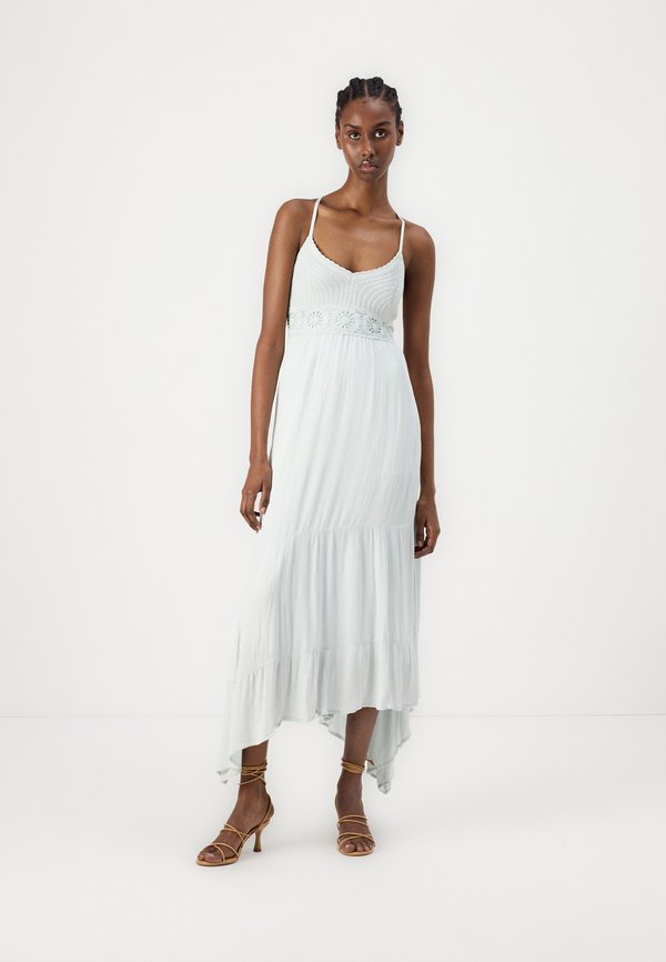 Crochet-Style Mix V-Neck Maxi Dress - Maxi dress