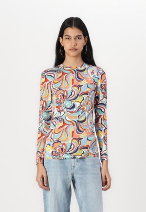 Langsleeve top met een meerkleurig spiraalpatroon in tinten van oranje, blauw en crème. Gemaakt van een gladde stof met een ronde halslijn.