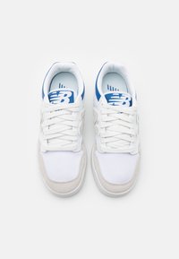 New Balance Obuća za košarku - white/dark blue