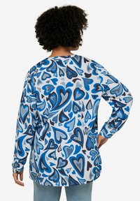 Angel of Style HERZMUSTER -AUSSCHNITT LANGARM - Blůza - medium blue