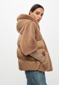 Cesare Gaspari Winterjacke - beige