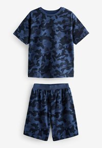 Navyblå kamouflagemönstrad kortärmad skjorta och shorts-set, tillverkat av mjukt tyg, med ett mönster i olika nyanser av blått.