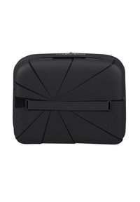 Valise rigide noire avec un design texturé présentant des lignes rayonnantes, un clip central et une sangle noire sur le devant.