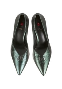 Paire d'escarpins vert métallisé à bout pointu pour femmes avec un détail boucle argentée sur chaque bout et des semelles intérieures noires marquées "högl."