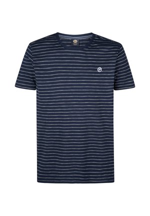 Tricou din bumbac bleu marin cu dungi orizontale albe, guler rotund, mâneci scurte și un logo mic pe partea stângă a pieptului.