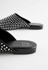 Next FOREVER COMFORT HEALSEAL  REGULAR FIT - Slip-on sandaler - black