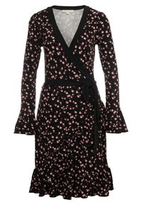 Musta kietaisumekko, jossa on vaaleanpunaisia kukkakuvioita, pitkät hihat, V-pääntie, levenevät hihansuut ja röyhelöhelma. Mukana on sidottu vyötärökoriste.