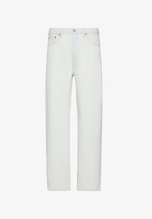 Białe jeansy damskie o wysokim stanie i prostych nogawkach, z zapinaniem na guziki i zamek błyskawiczny z przodu, szlufkami na pasek oraz przednimi kieszeniami.