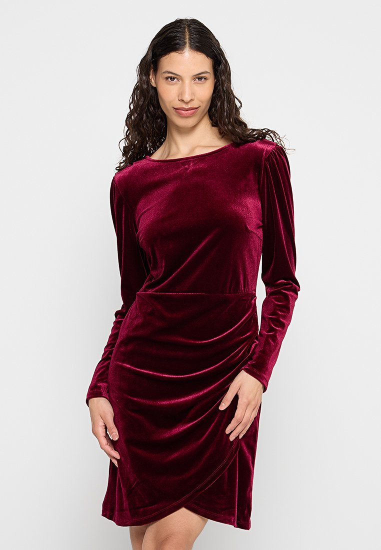 YAS Jerseykleid bordeaux