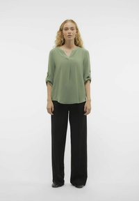 Vero Moda Palaidinė - hedge green