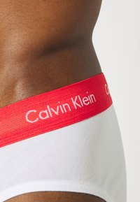 Calvin Klein Underwear HIP BRIEF 3 PACK COTTON STRETCH - Cuecas - white