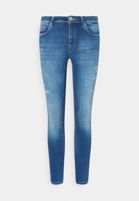 Jeans ajustados azul con ligero desgastes y detalles de arrugas, estilo de cinco bolsillos, cierre frontal con botón y cremallera.
