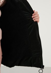 LELA REGULAR FIT - Vinterfrakke - black