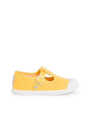 Chaussure en toile jaune au design Mary Jane, avec un embout en caoutchouc blanc, une sangle à boucle et un doublure vichy.