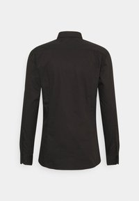 Zwarte lange mouwen shirt met een klassieke kraag en knoopmanchetten. Glad materiaal met een gestructureerde pasvorm en geen zichtbare patronen.