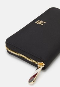 Tommy Hilfiger POPPY LARGE  - Punge - black
