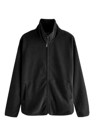 Chaqueta polar negra con cremallera completa, cuello alto, dos bolsillos delanteros y agujeros para los pulgares en los puños, mostrada sobre un fondo blanco.