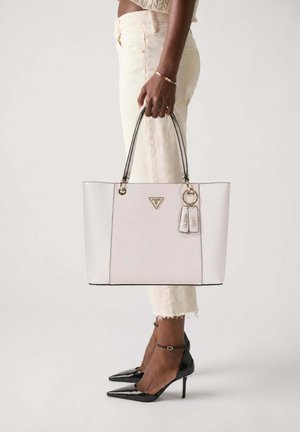 Guess, GUESS SAC BANDOULIÈRE BRAMINA SATCHE OFF WHITE/TAUPE - Sac à main - off white (off)