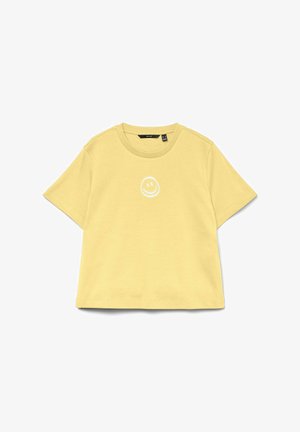 Gul kortærmet t-shirt med en lille hvid smiley-grafik centreret under halsudskæringen, rund krave og afslappet pasform.