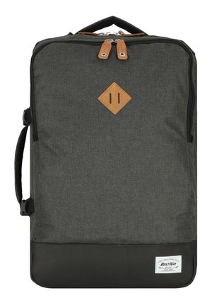 Zaino in tessuto grigio con fondo nero, accentuato da dettagli in pelle, chiusura a doppia cerniera e manico superiore. Presenta un design essenziale e una tracolla laterale.