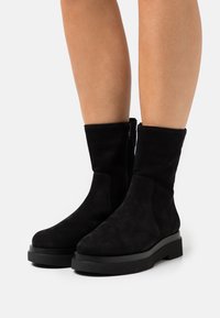 Högl Botines con plataforma - black