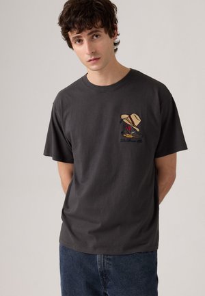 VINTAGE FIT GRAPHIC TEE - Camiseta estampada - horseshoe bison phantom