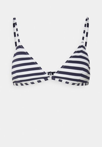 Top de bikini triangular listrado em azul-marinho e branco, com finas alças ajustáveis e fecho de gancho na parte de trás. Tecido suave com uma textura lisa.