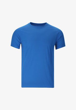 Effen blauwe sport-T-shirt met korte mouwen en een ronde hals, lichtgewicht en textuurrijk materiaal, weergegeven op een witte achtergrond.