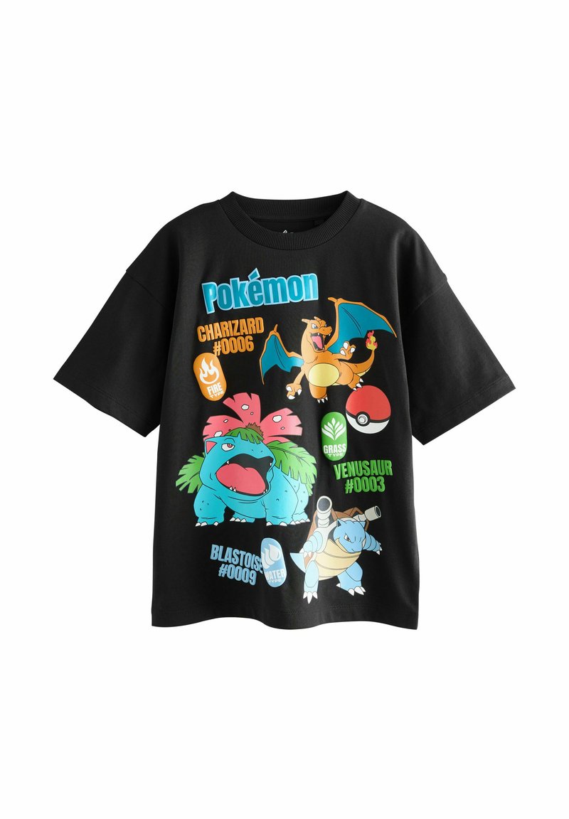 Schwarzes Baumwoll-T-Shirt mit bunten Pokémon-Grafiken, einschließlich Glurak, Turtok und Bisaflor, mit Text und Symbolen, die mit Typen in Verbindung stehen.
