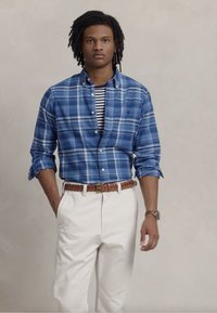 Polo Ralph Lauren CLASSIC FIT PLAID SHIRT - Pluus - indigo/white multi