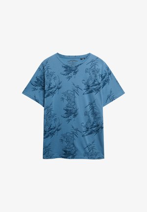 Blauwe katoenen t-shirt met een losse pasvorm, voorzien van een tijger- en bamboepatroon in donkerblauw. Ronde hals en korte mouwen.