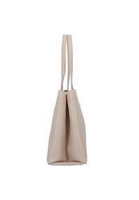 Bolso tote beige con dos asas largas, hecho de cuero sintético texturizado. Presenta un diseño minimalista con parte superior abierta; sin acentos adicionales.