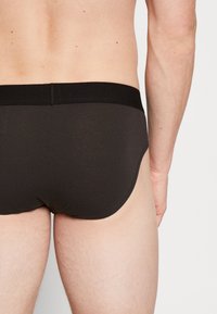 Levi's® SOLID BASIC BRIEF 2 PACK - Slip - jet black