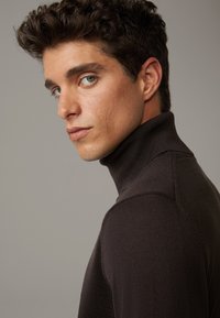Strellson PULLOVER - Strickpullover - dunkelbraun