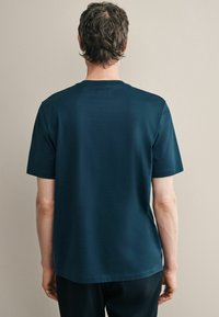 Next REGULAR FIT SIGNATURE SUPIMA  - Basic póló - navy