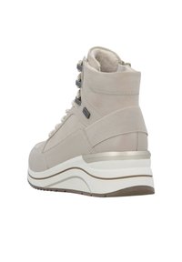 Remonte Stivaletti con la zeppa - beige