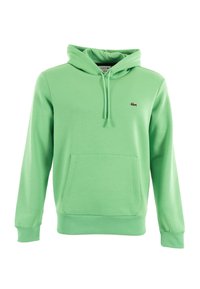 Felpa verde realizzata in tessuto morbido, con tasca a marsupio, cappuccio con cordini e logo ricamato sul lato sinistro del petto.