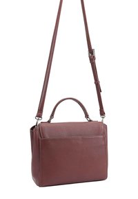 Bordeaux leren handtas met een gestructureerde vorm, bovenhandvat en verstelbare schouderband. Voorzien van een voorvak en een gladde textuur.