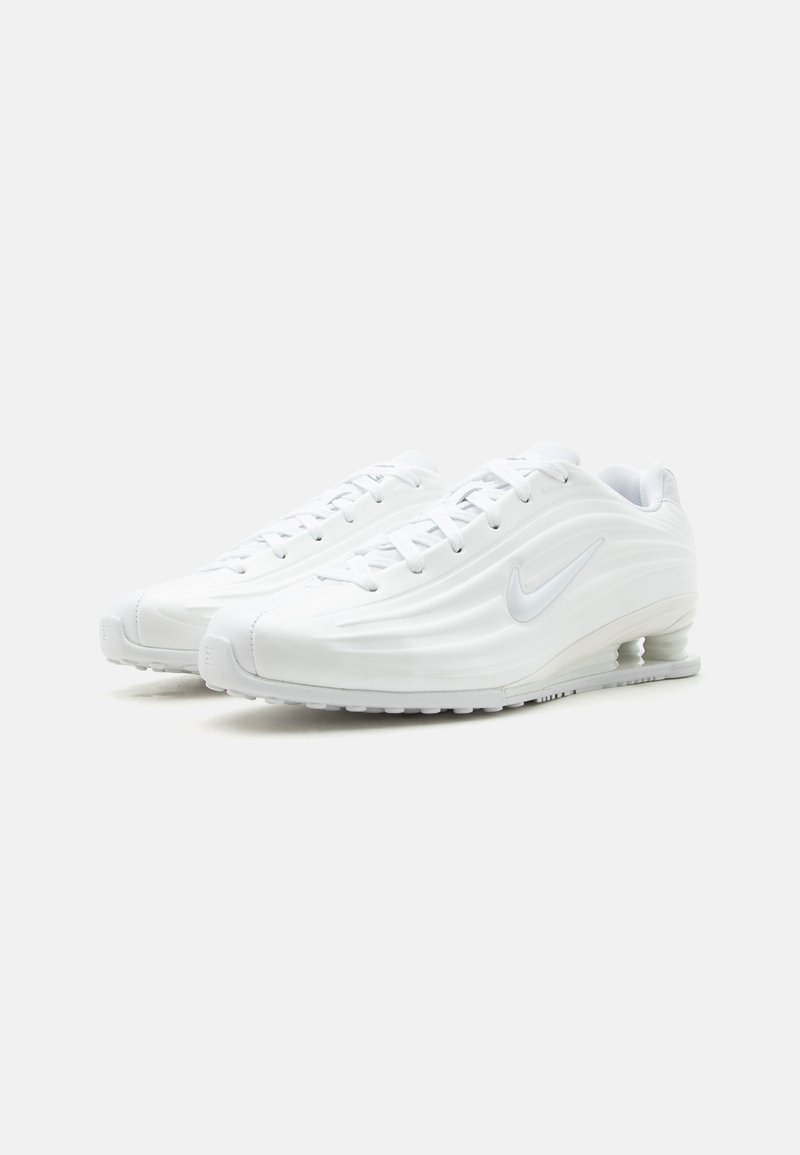 Nike Sportswear SHOX Z - Tenisky - white/summit white/metallic silver-coloured