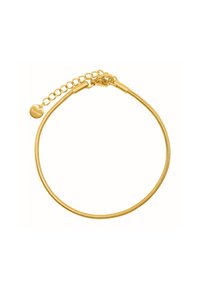Armband in goldfarbenem Design mit einer glatten, flexiblen Form. Verfügt über einen Karabinerverschluss und eine verstellbare Kette mit einem kleinen Markenanhänger.